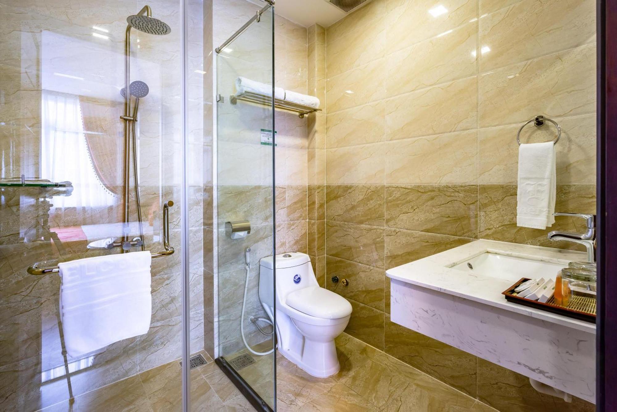 Apartamento Belvilla Luxury Near Secc Formerly Emerald &